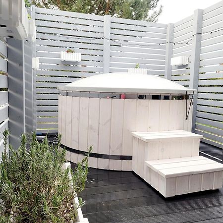 Nadole  Caloroczny Domek W Nadolu Z Jacuzzi Na Tarasie מראה חיצוני תמונה